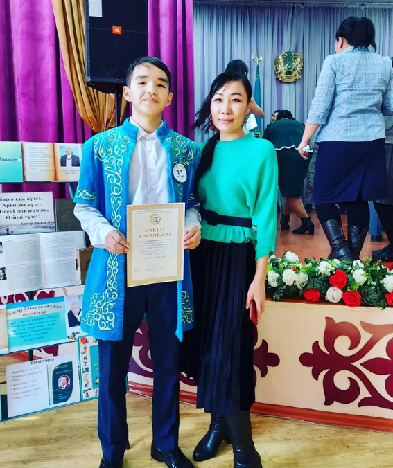 Қадыр Мырза Әлі оқулары" байқауының "Кейбір жырым дән ұшырып қырманда, Кейбір жырым бақташы боп жүр маңда..."